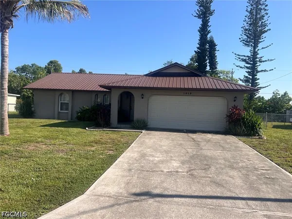 $1,900 | 1015 Southeast 25th Terrace, Cape Coral, FL 33904