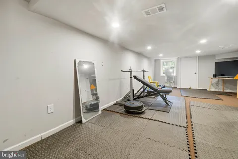 $409,999 | 815 Brooks Lane, Baltimore, MD 21217