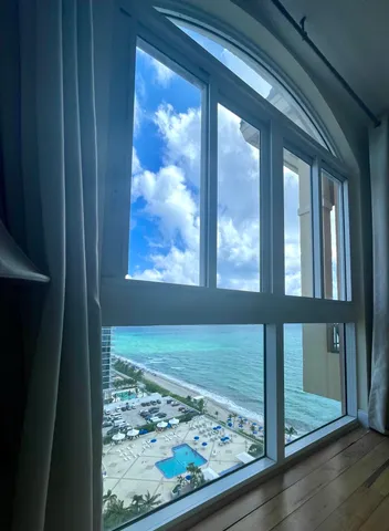 $5,000 | 2080 South Ocean Drive, Unit PH8, Hallandale Beach, FL 33009