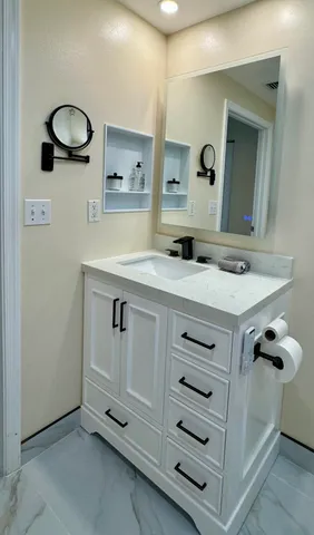 $5,000 | 2080 South Ocean Drive, Unit PH8, Hallandale Beach, FL 33009