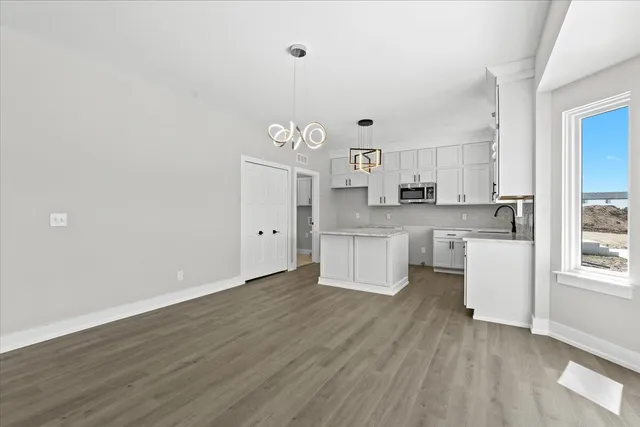 $499,900 | 37633 Scone Court, Livonia, MI 48154