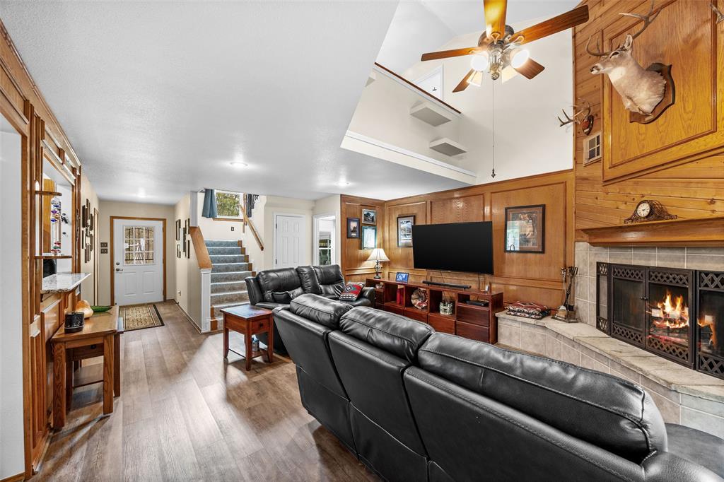 881 Wild Road Van Alstyne, TX 75495 - Photo 4 of 37