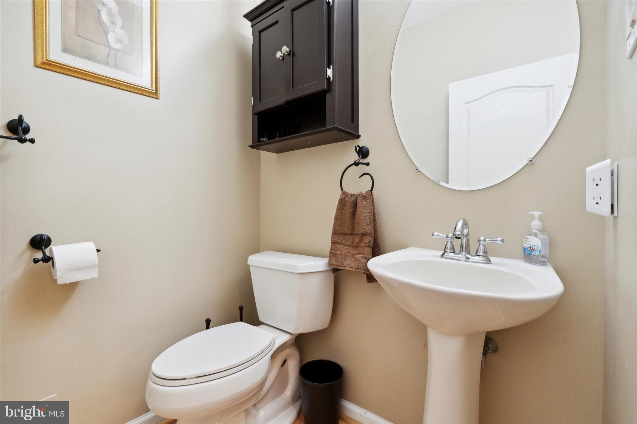 207 Coventry Road Chalfont, PA 18914 - Photo 20 of 35 Powder room