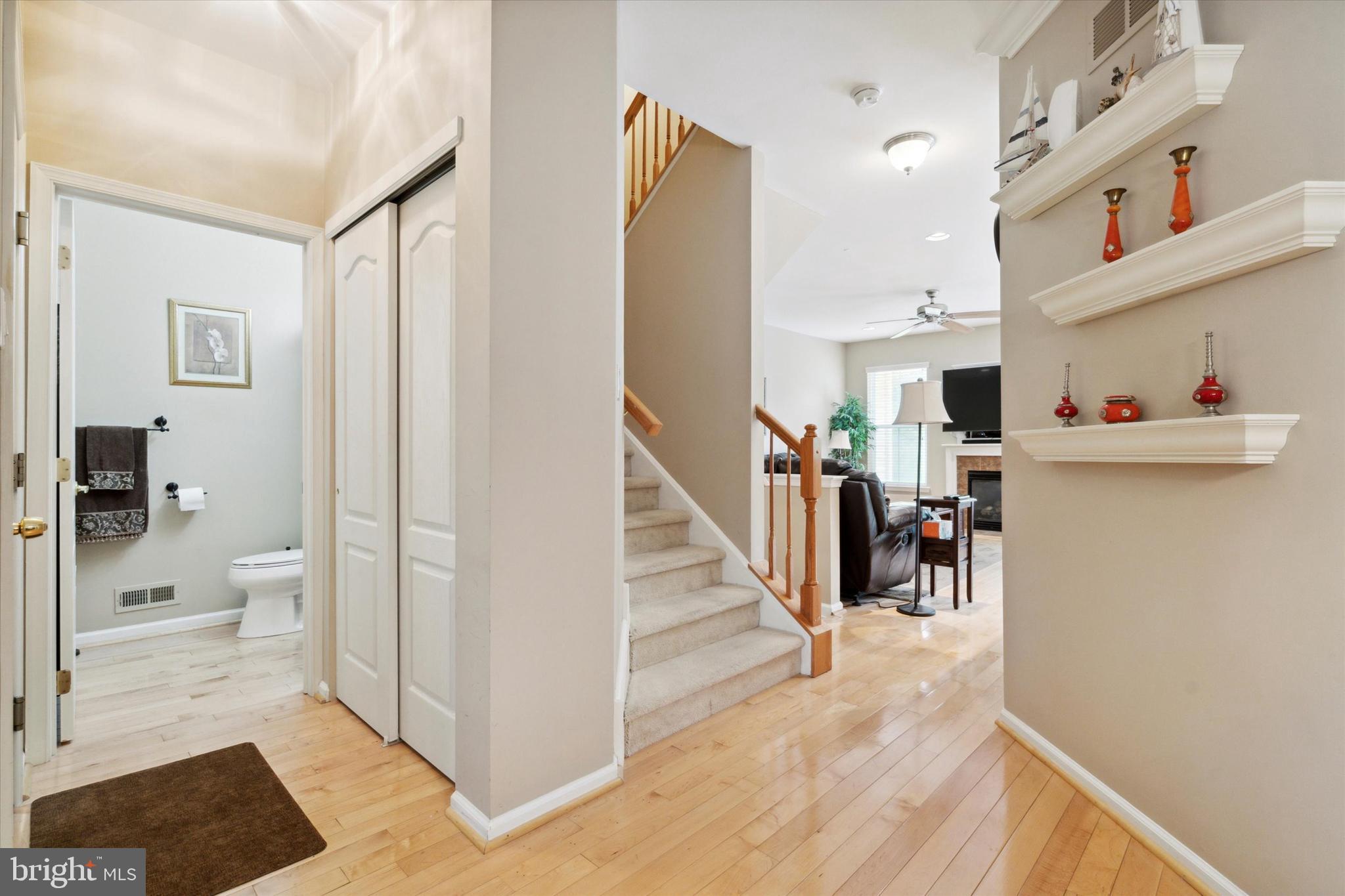 207 Coventry Road Chalfont, PA 18914 - Photo 21 of 35 Well placed staircase