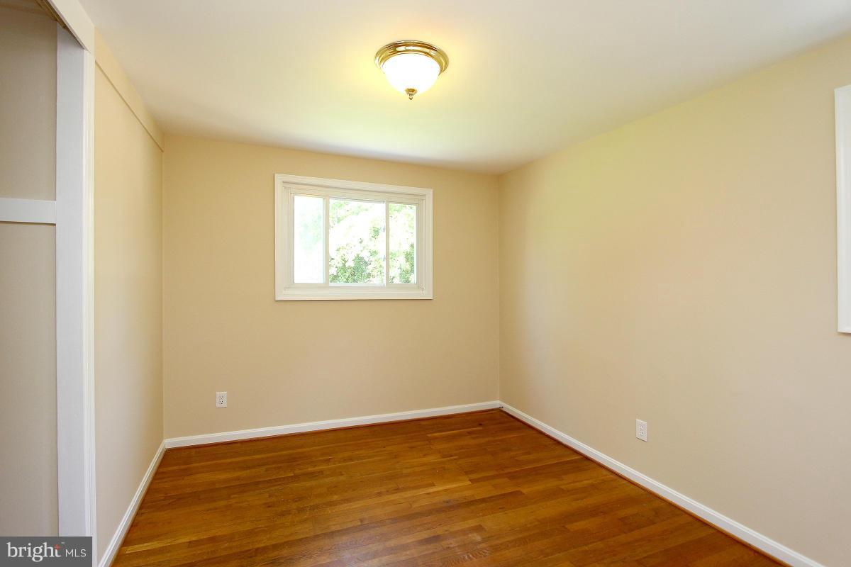 11410 Sherrie Lane Silver Spring, MD 20902 - Photo 29 of 30 Bedroom