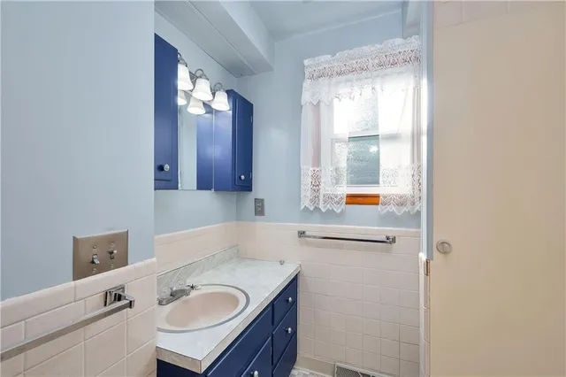 $235,000 | 112 Elise Drive, Butler, PA 16001