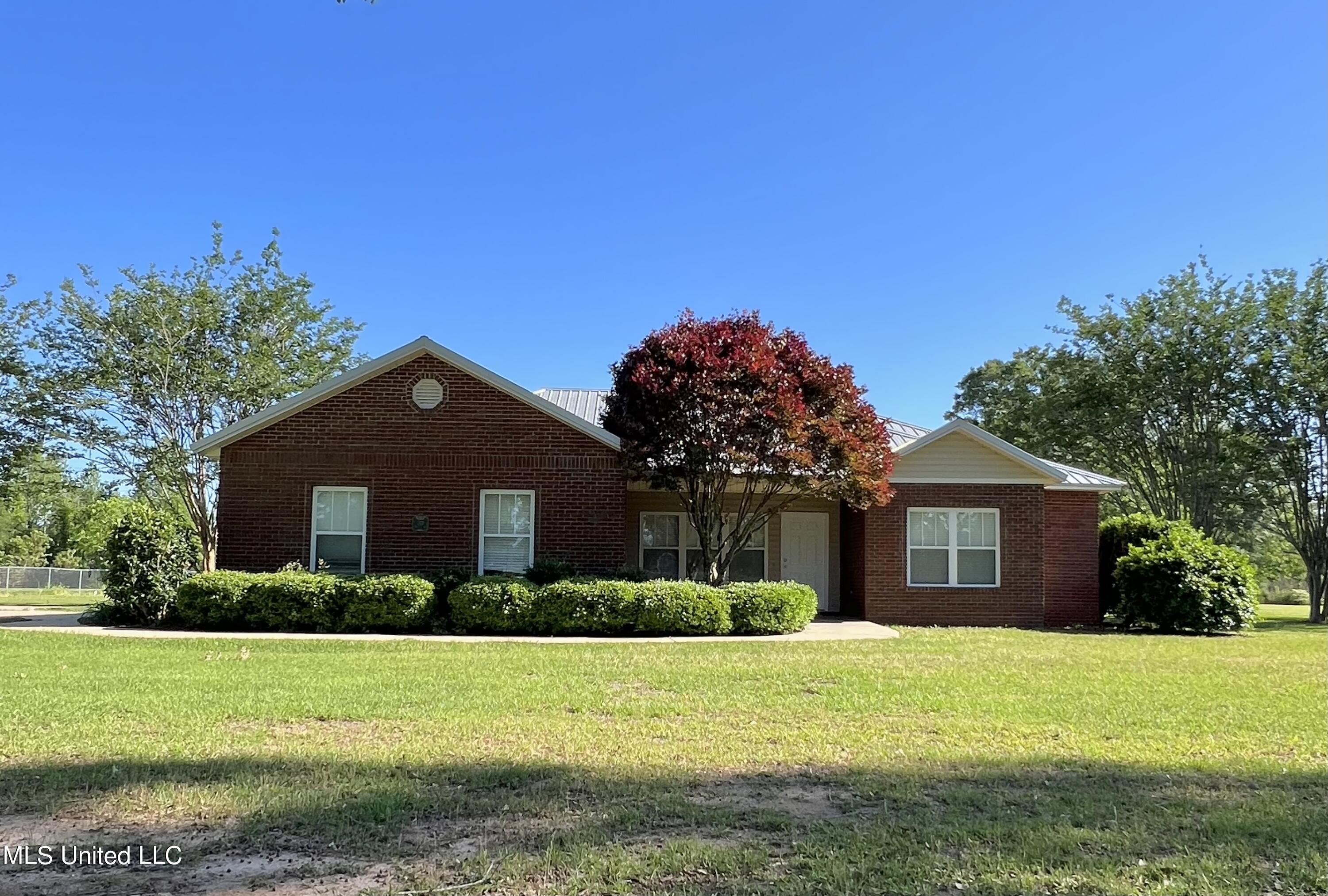 113 Polk Road Lucedale, MS 39452 - Photo 1 of 19 IMG_2642