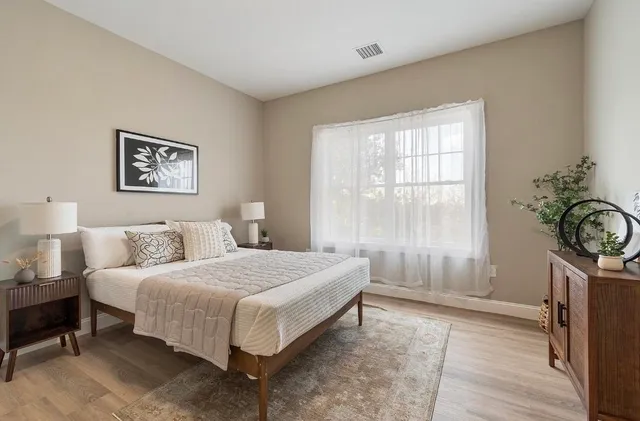 $3,200 | 10100 South Willow Street, Unit 202, Manchester, NH 03109