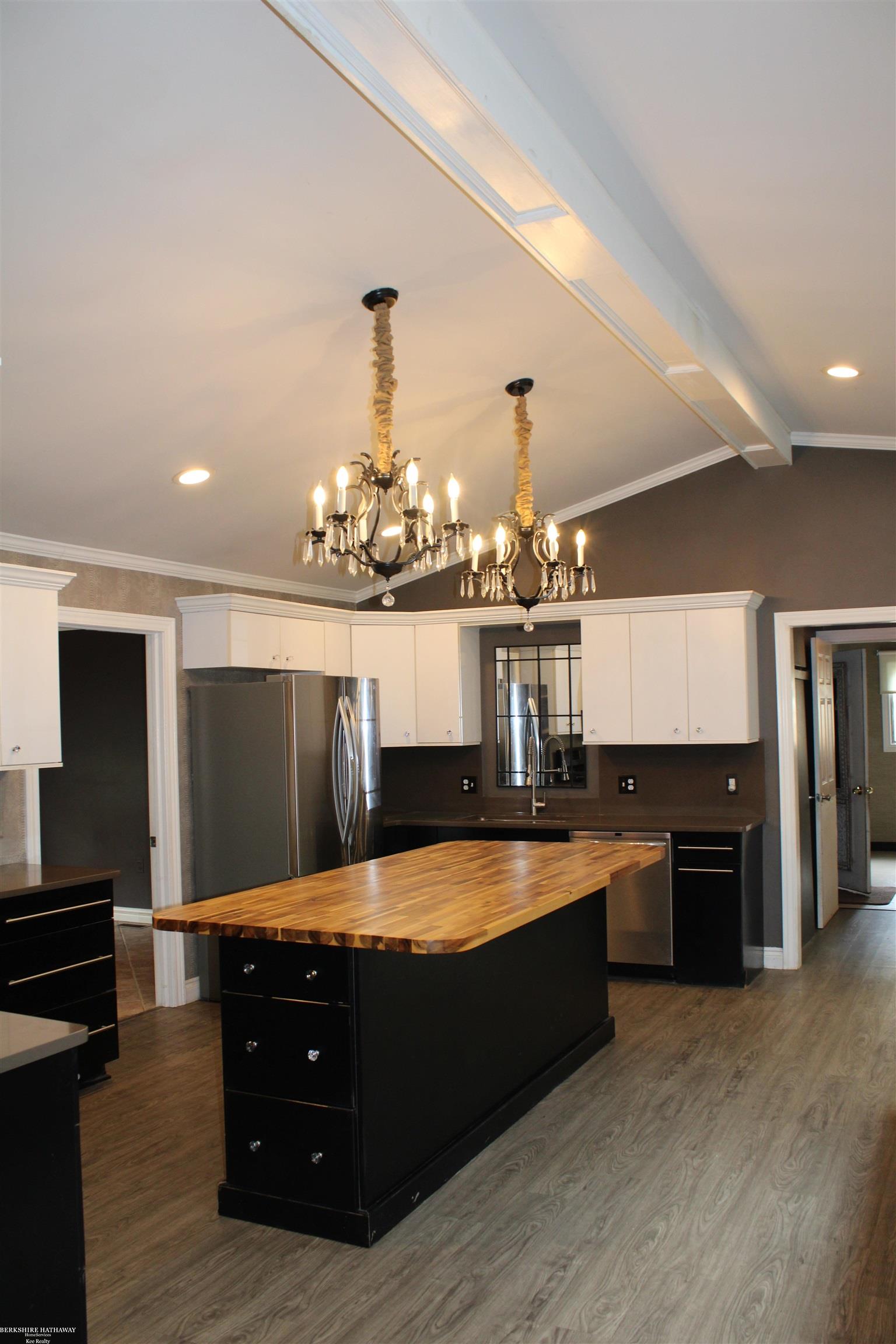 8981 Devon Drive Utica, MI 48317 - Photo 10 of 31