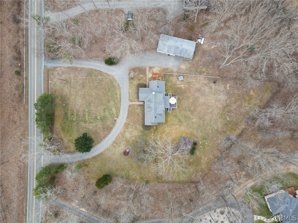 501 Old Hundred Road Midlothian, VA 23113 - Photo 42 of 44 a picture of a bathroom