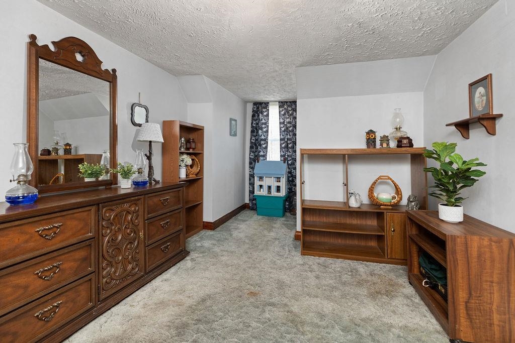 115 Old Hermitage Road Waynesboro, VA 22980 - Photo 25 of 63 a living room with furniture and a wooden floor