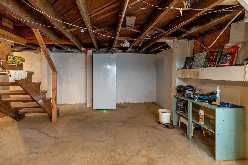 115 Old Hermitage Road Waynesboro, VA 22980 - Photo 33 of 63 a view of an empty room with wooden roof