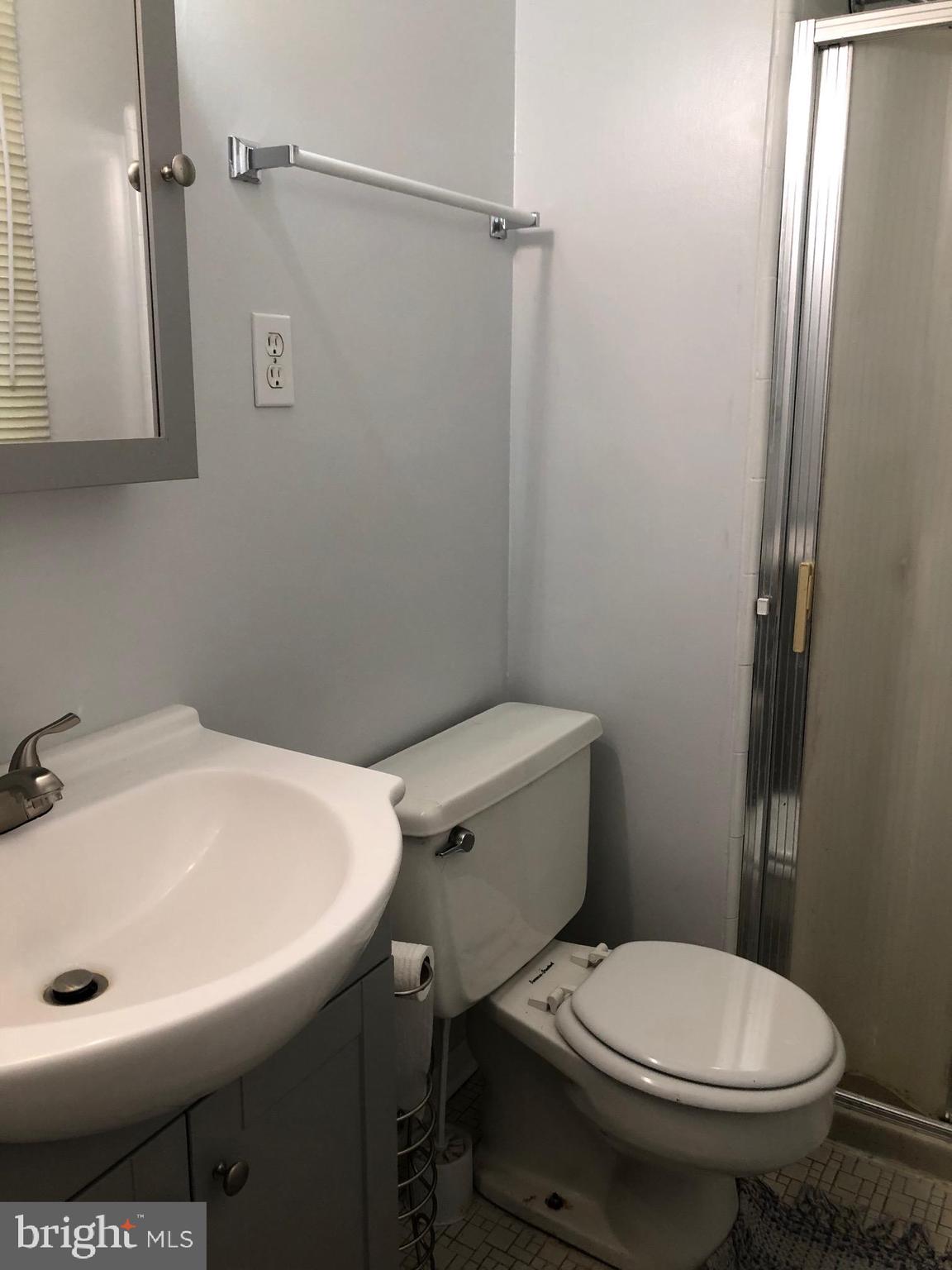 13100 Claxton Drive Laurel, MD 20708 - Photo 14 of 20 master bath
