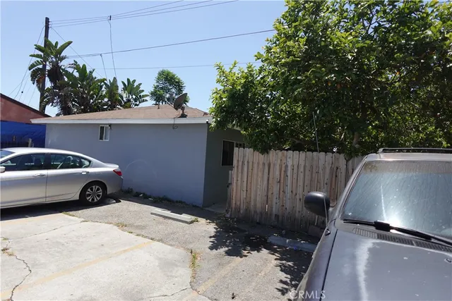 $1,600,000 | 6910 Chanslor Avenue, Bell, CA 90201