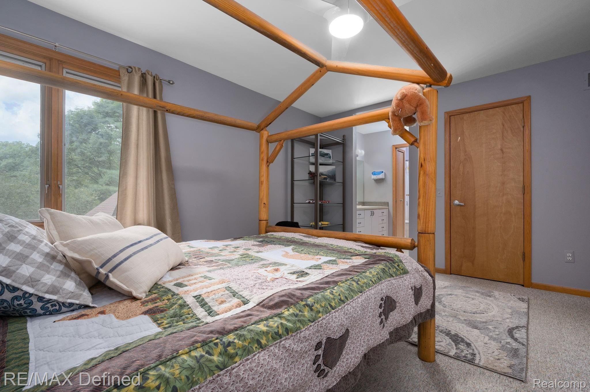 1927 Brookfield Road Rochester, MI 48306 - Photo 39 of 62 39-web-or-mls-1927-Brookfield-Ct-39.jpg