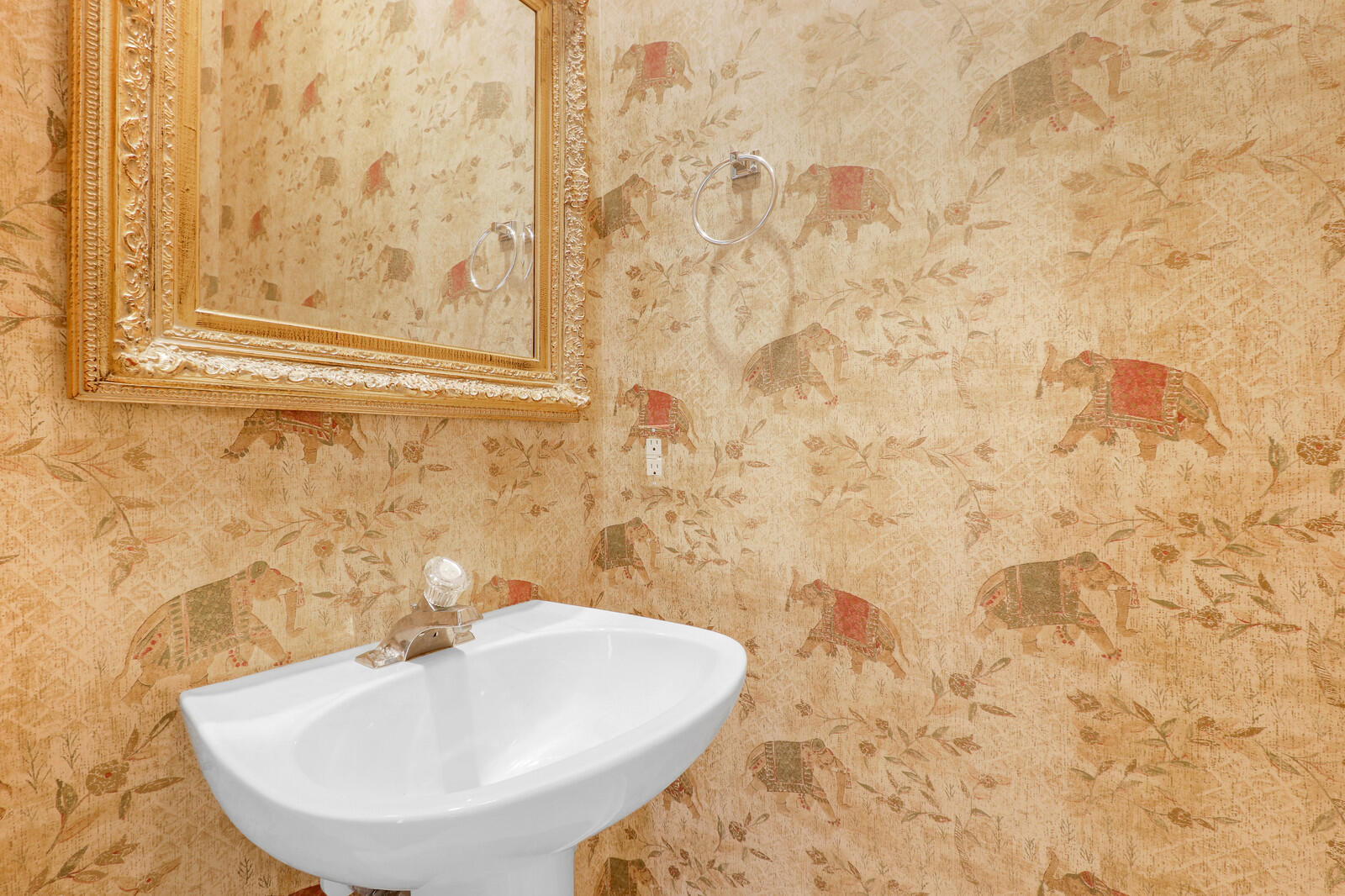 179 Barbados Drive Jupiter, FL 33458 - Photo 10 of 27 Half Bath