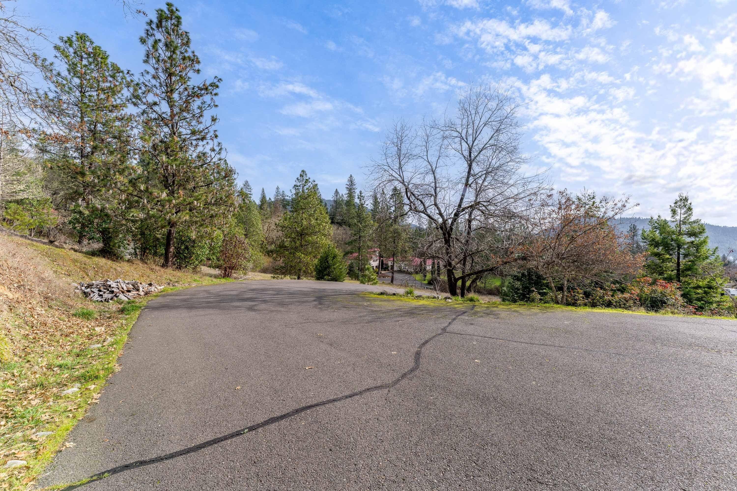 252 Frontier Lane Grants Pass, OR 97526 - Photo 53 of 65 017_ext_10_of_22_649