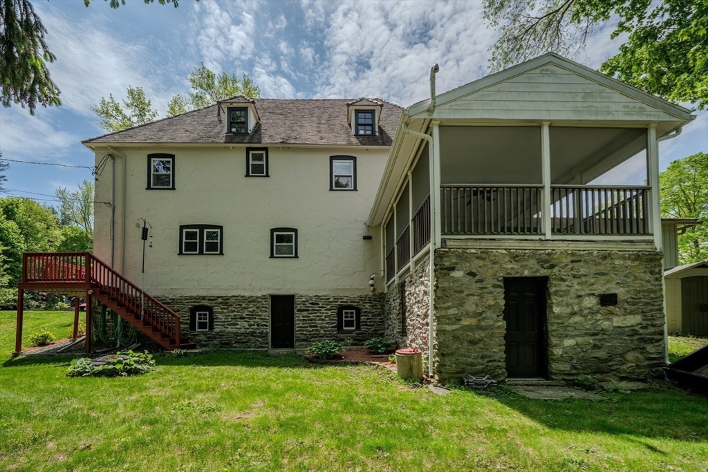 7 Argyle Street Worcester, MA 01609 - Photo 38 of 41 front view of a house with a yard