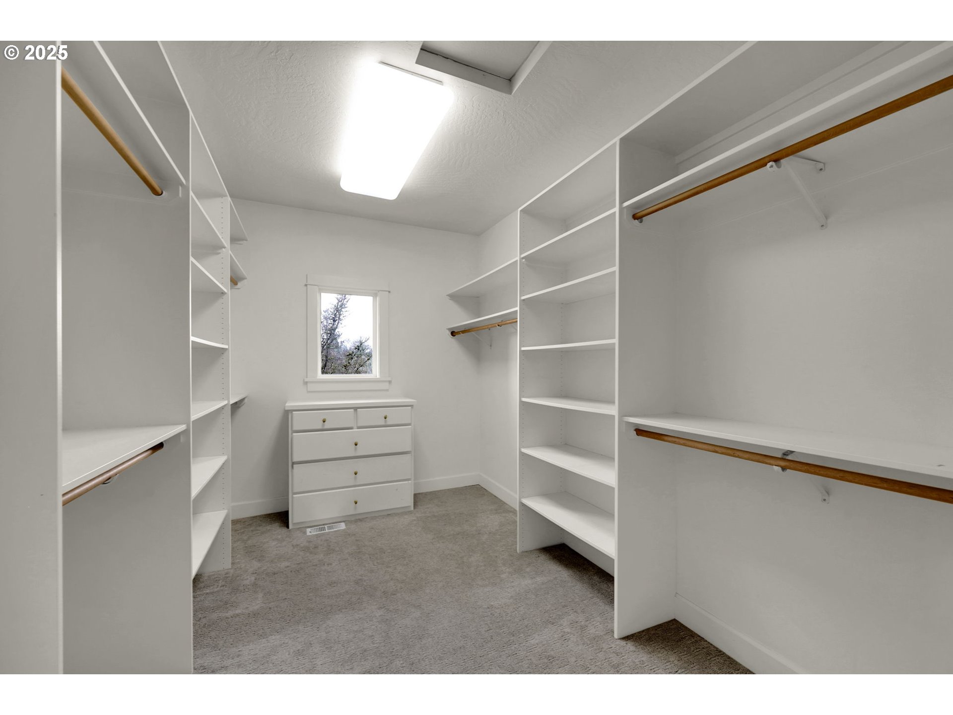 1243 Crenshaw Road Eugene, OR 97401 - Photo 25 of 48 Gallery Image 25