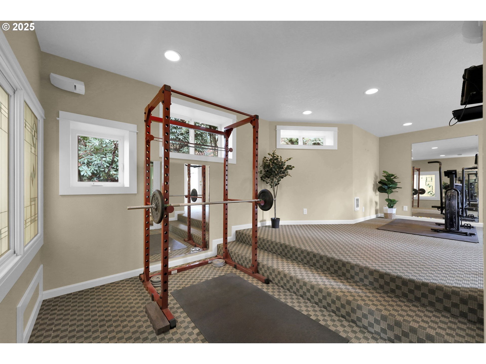 1243 Crenshaw Road Eugene, OR 97401 - Photo 27 of 48 Gallery Image 27
