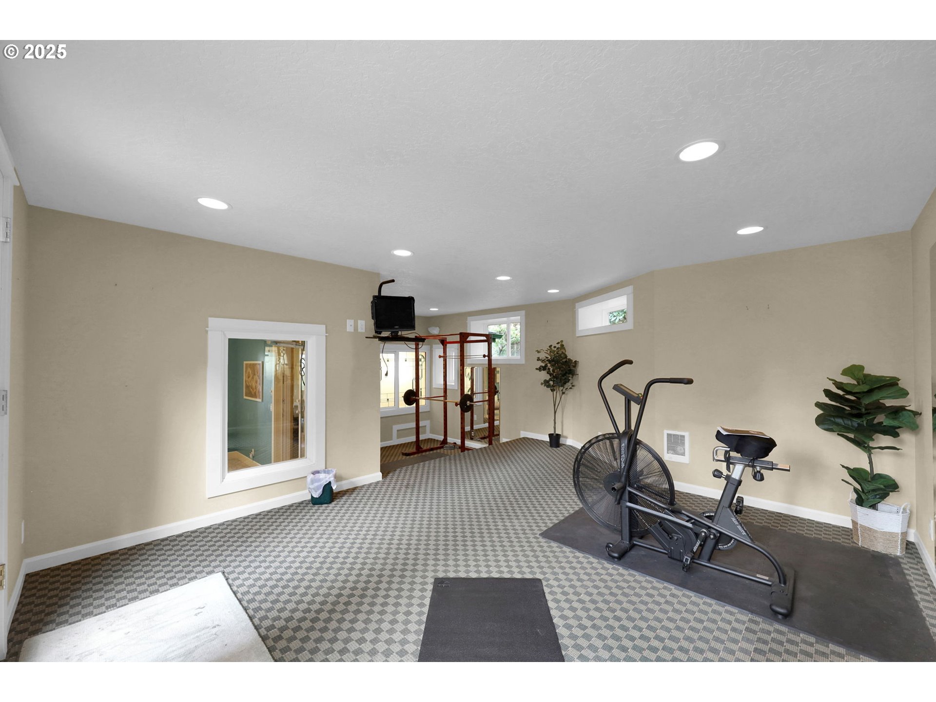 1243 Crenshaw Road Eugene, OR 97401 - Photo 29 of 48 Gallery Image 29