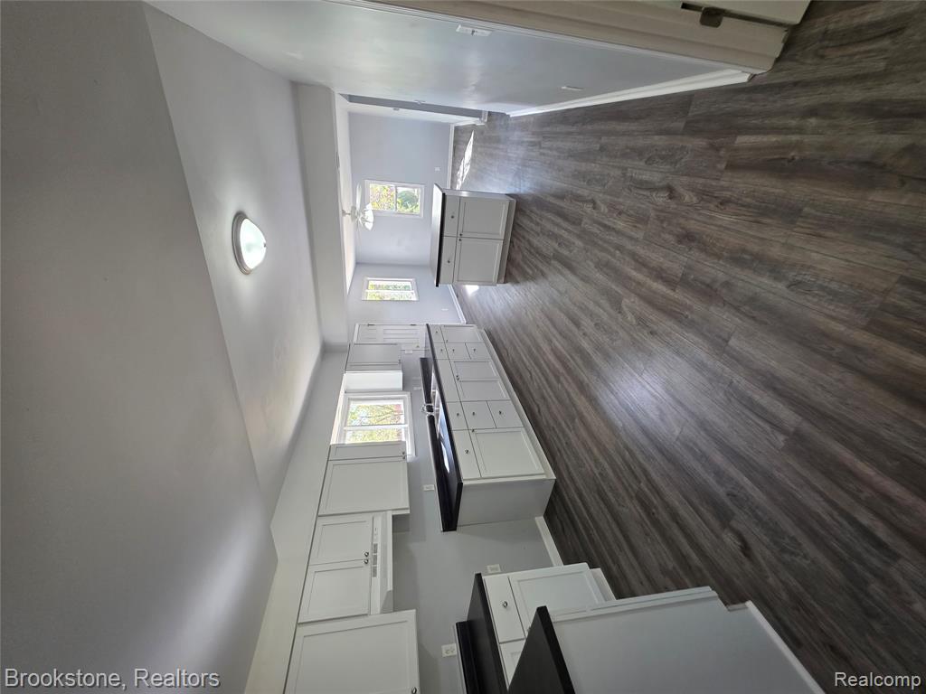 7385 North Lewis Road Mount Morris, MI 48458 - Photo 2 of 8