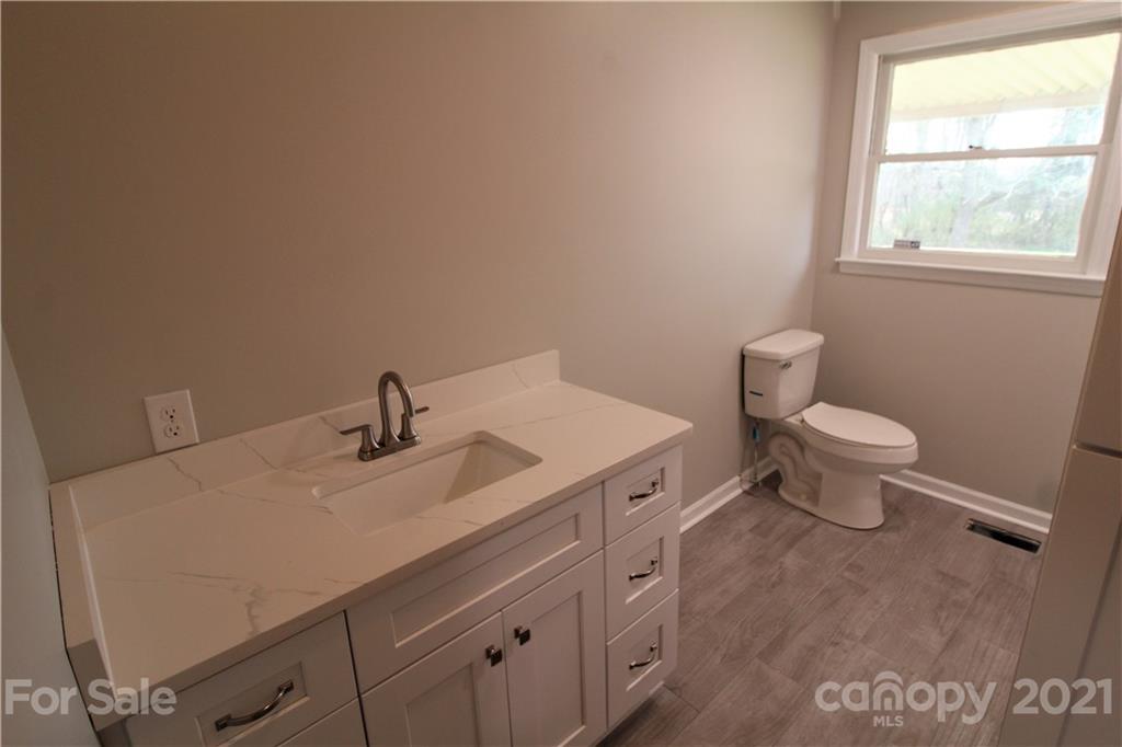 1715 Jim McCarter Road Clover, SC 29710 - Photo 14 of 19 Gallery Image 14