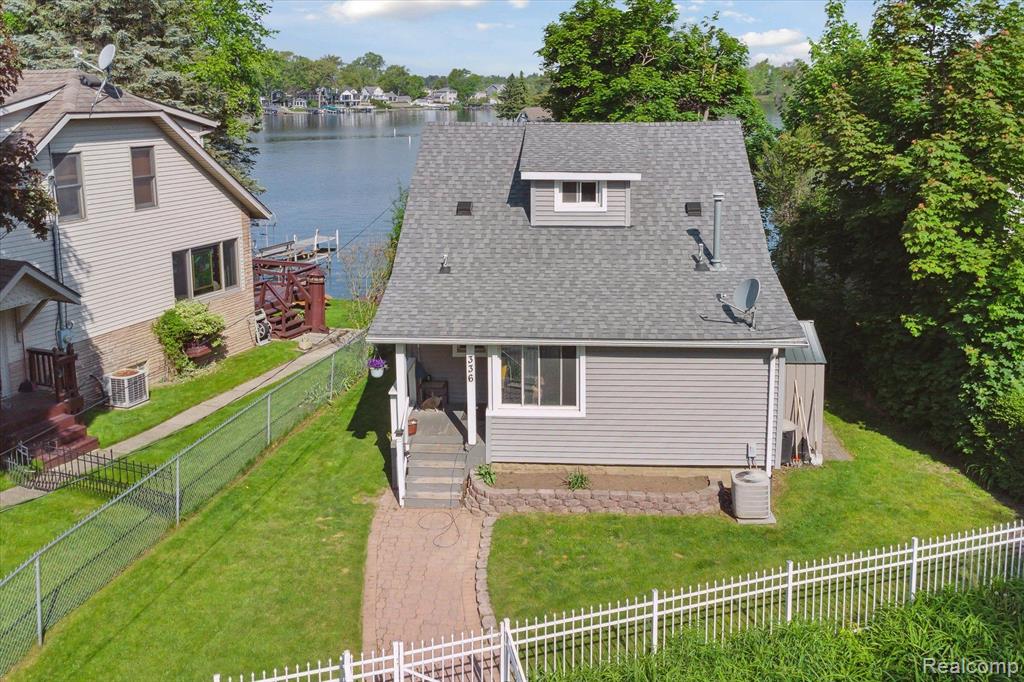 336 Heights Road Lake Orion, MI 48362 - Photo 14 of 54