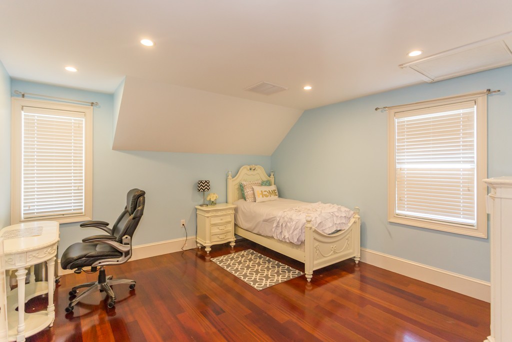 76 Clinton Street, Unit 76 Chelsea, MA 02150 - Photo 12 of 17 Gallery Image 12
