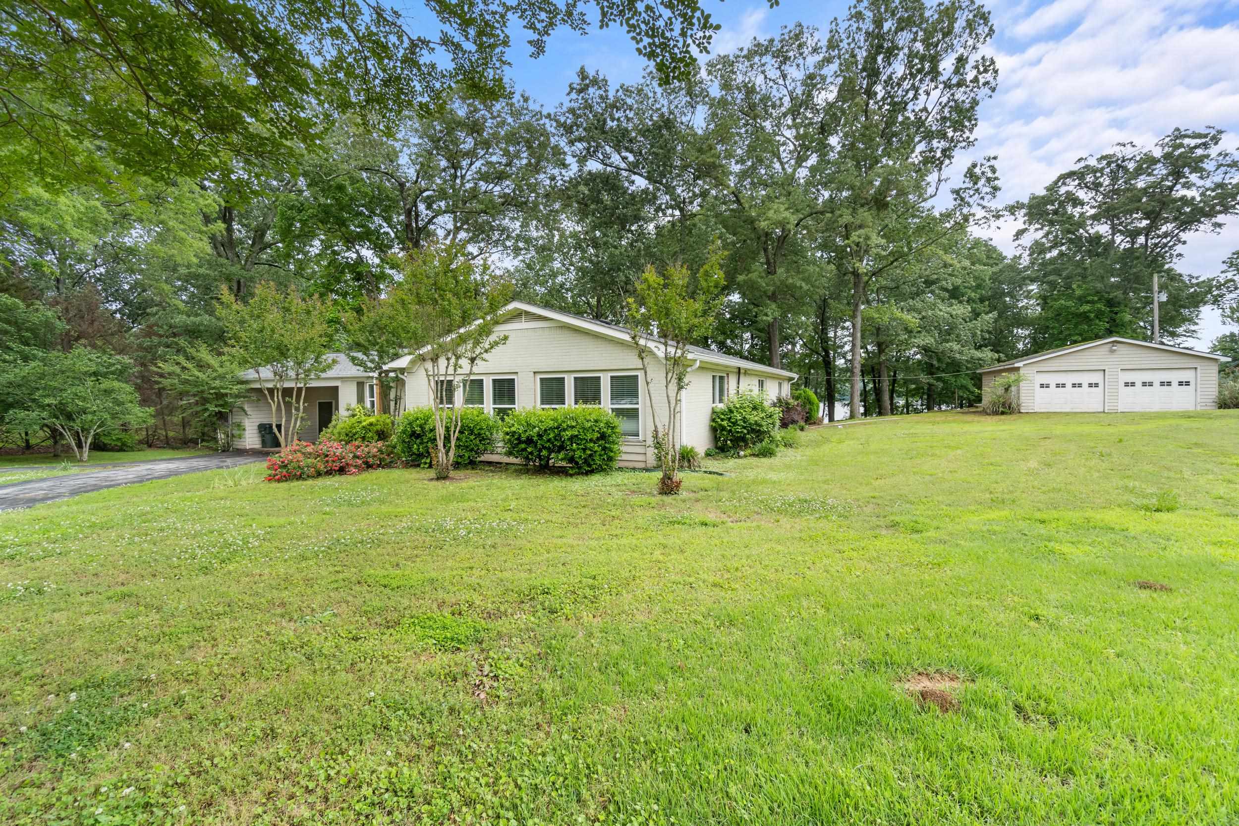975 Buchanan Peninsula Street Cherokee, AL 35616 - Photo 5 of 34