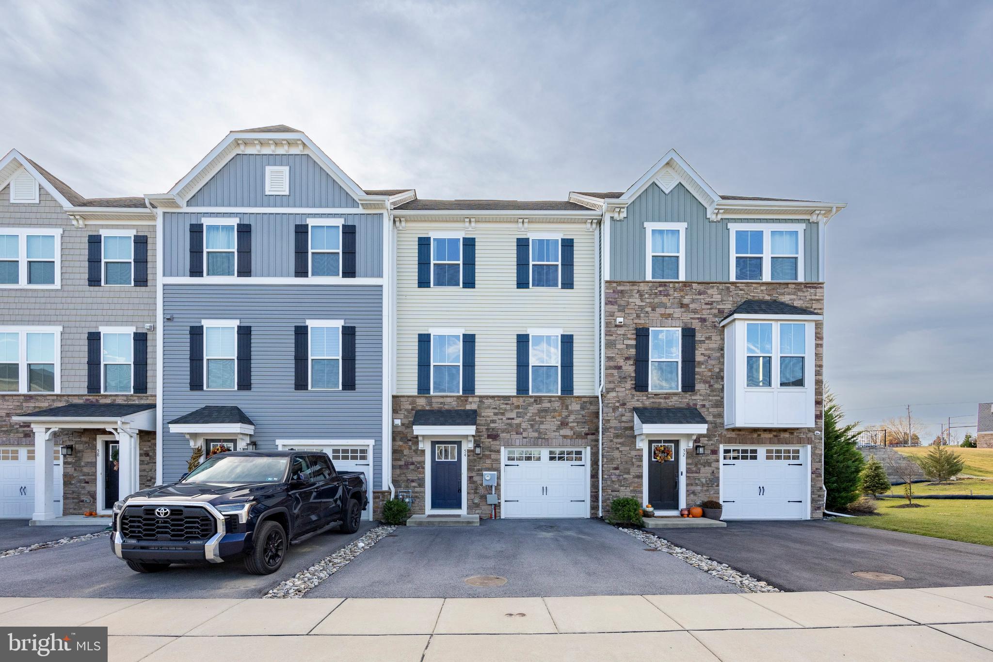 54 Glory Maple Lane Downingtown, PA 19335 - Photo 1 of 42