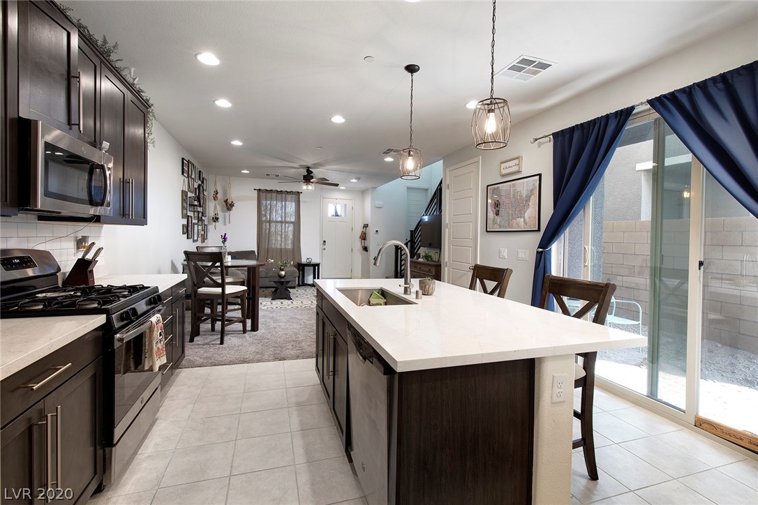 941 East Sunset Road Henderson, NV 89011 - Photo 9 of 23 Gallery Image 9