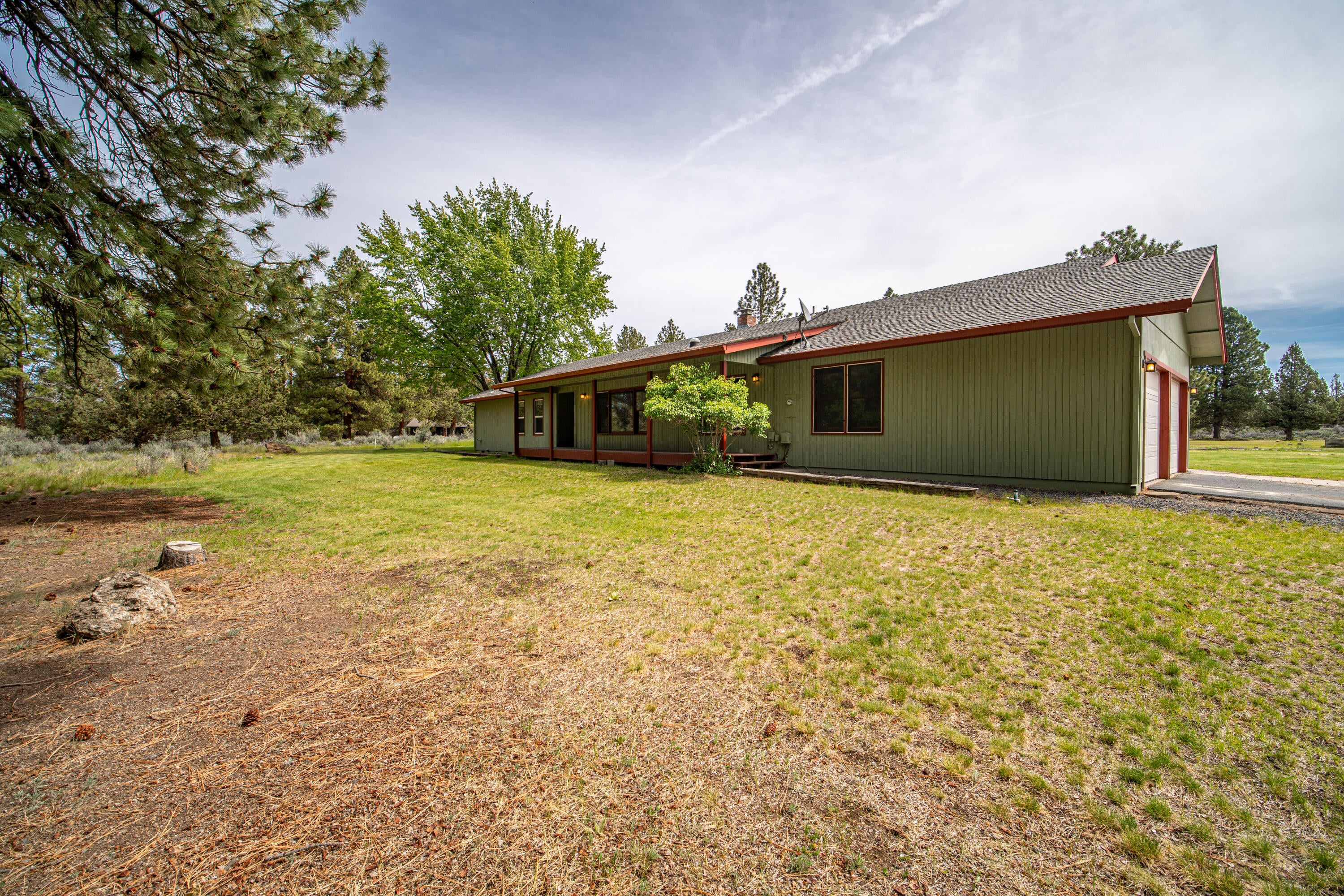 60518 Billadeau Road Bend, OR 97702 - Photo 46 of 57 80