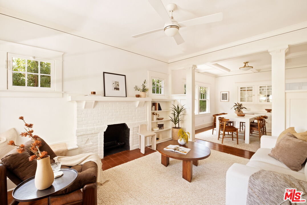 729 Marco Place Venice, CA 90291 - Photo 11 of 36