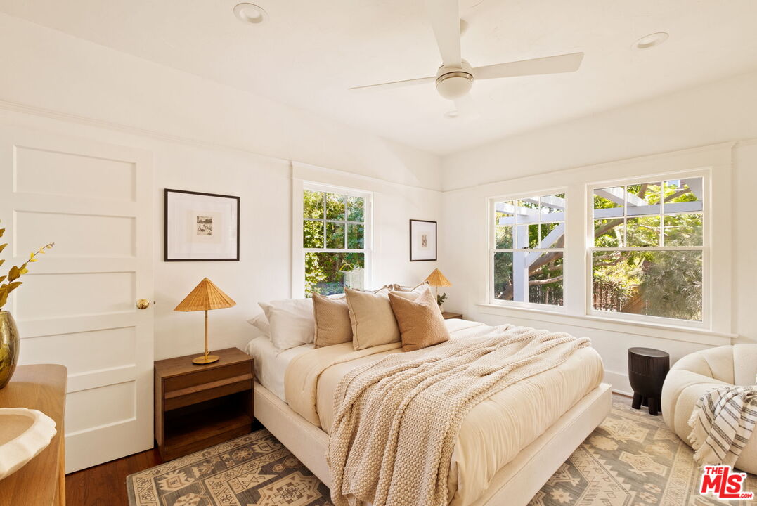 729 Marco Place Venice, CA 90291 - Photo 18 of 36