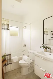 $2,350,000 | 729 Marco Place, Venice, CA 90291