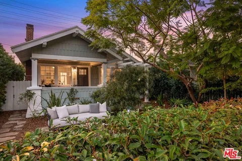 $2,350,000 | 729 Marco Place, Venice, CA 90291