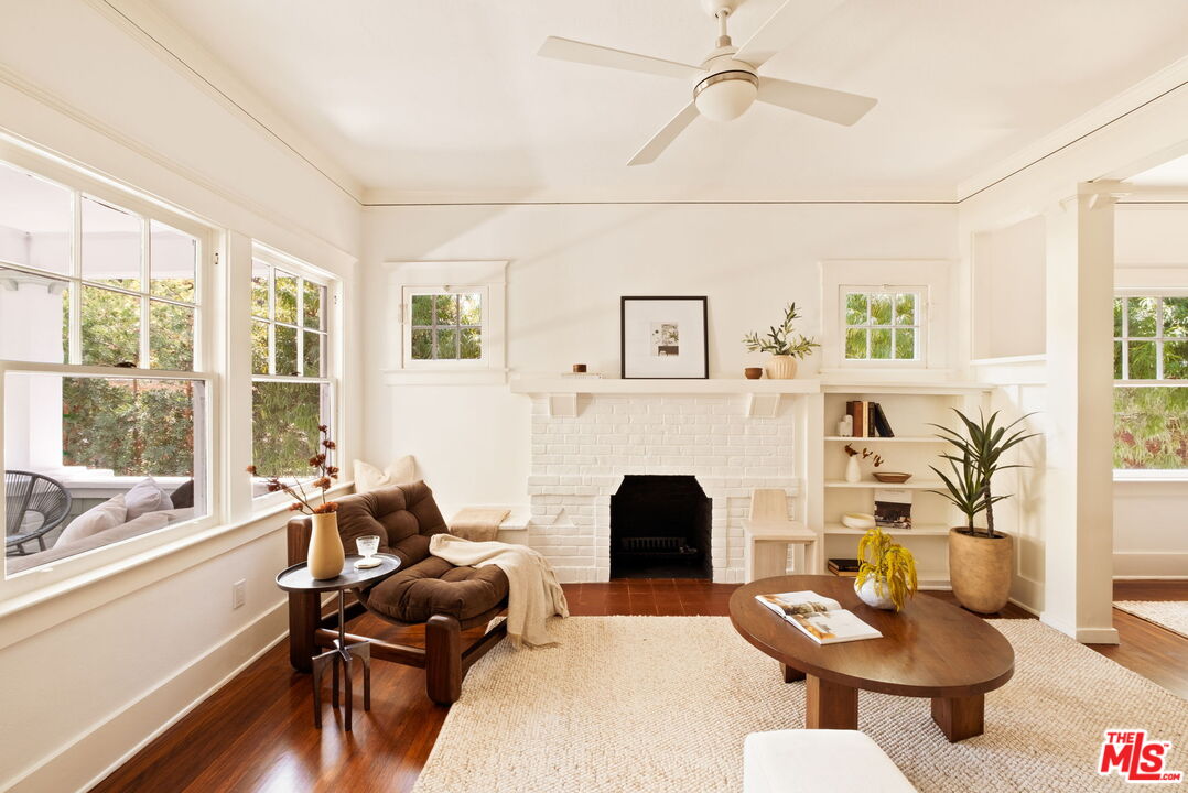 729 Marco Place Venice, CA 90291 - Photo 10 of 36