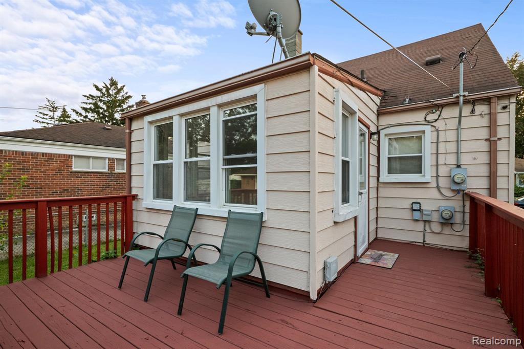 24924 Grove Avenue Eastpointe, MI 48021 - Photo 24 of 30 Gallery Image 24