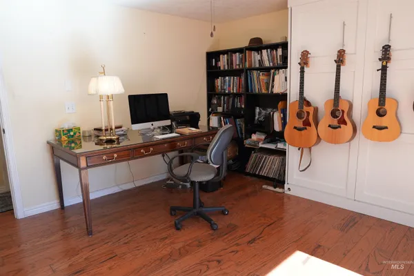 $699,000 | 106 Ln A, Garden Valley, ID 83622