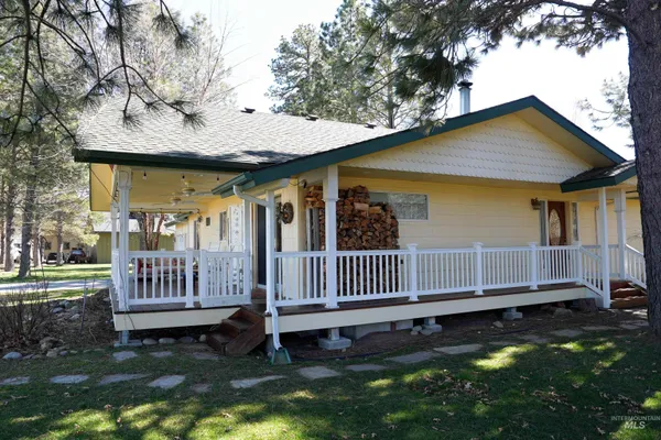 $699,000 | 106 Ln A, Garden Valley, ID 83622