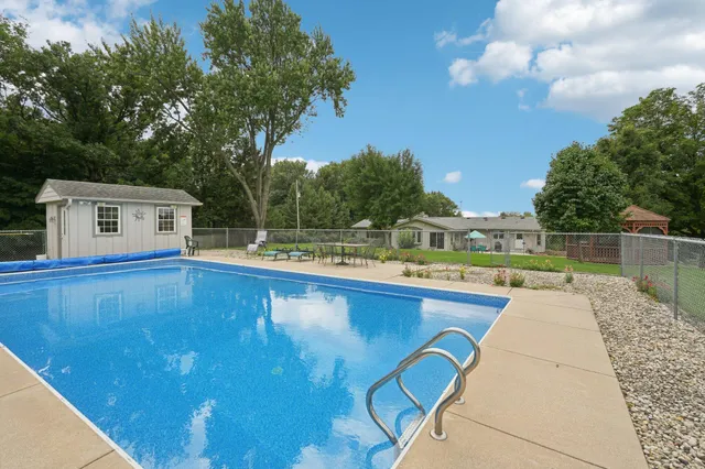 $849,000 | N6190 County Rd F, Concord, WI 53178