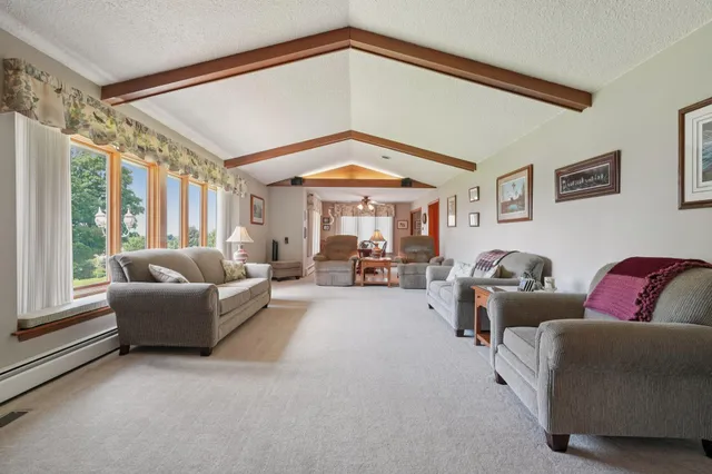 $849,000 | N6190 County Rd F, Concord, WI 53178