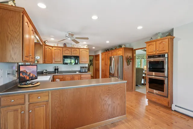 $849,000 | N6190 County Rd F, Concord, WI 53178