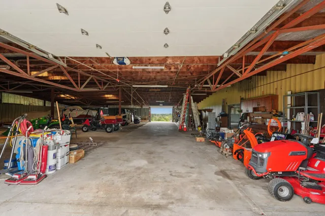 $849,000 | N6190 County Rd F, Concord, WI 53178