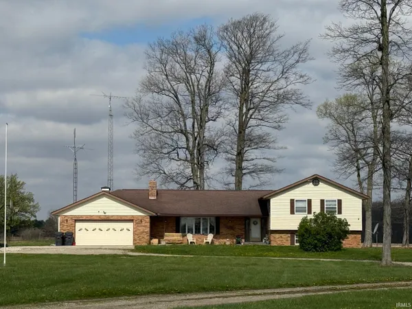 $439,900 | 19401 North Walnut Street, Muncie, IN 47303