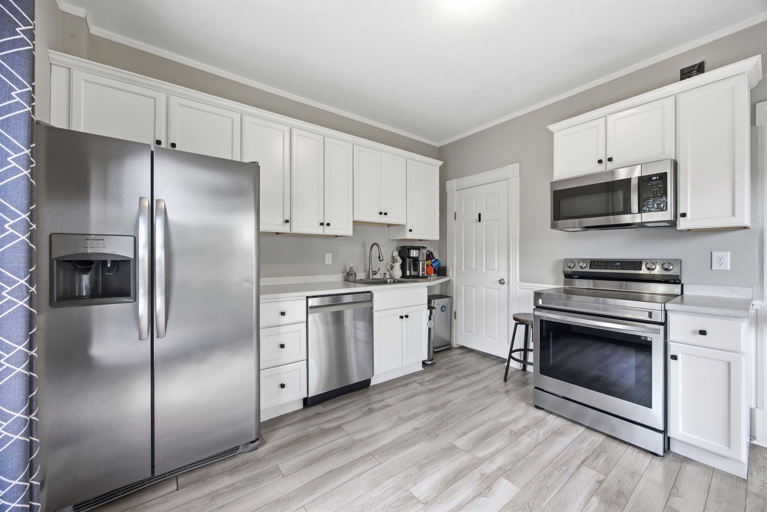 25 Dearborn Street Manchester, NH 03103 - Photo 22 of 49