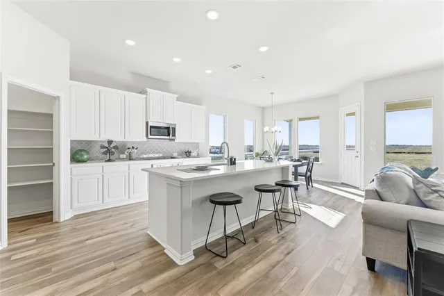 $579,900 | 2050 County Road 200, Valley View, TX 76272