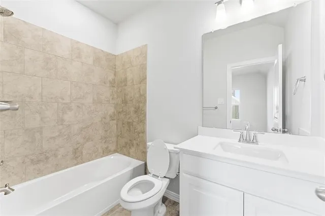 $579,900 | 2050 County Road 200, Valley View, TX 76272