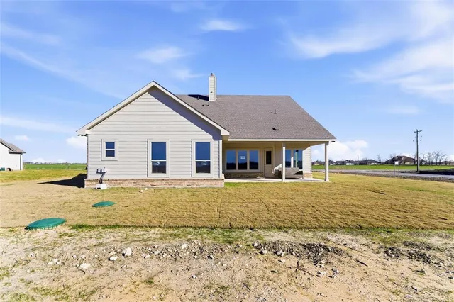 $579,900 | 2050 County Road 200, Valley View, TX 76272